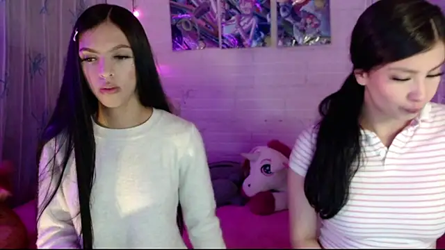 Snapshot of Pamelaa_reyess_2 chatting on 19, 2, 2026 Pamelaa reyess 2 online show from 19, 2, 2026