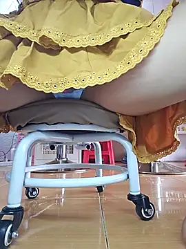 Nail Yummy online show from 6, 11, 2025