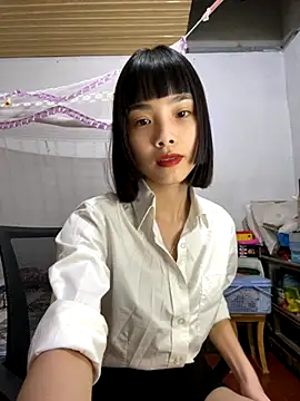 Snapshot of andymi1 chatting on 7, 10, 2025 andymi1 online show from 7, 10, 2025