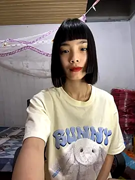 Snapshot of andymi1 chatting on 12, 10, 2025 andymi1 online show from 12, 10, 2025
