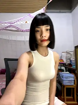 Snapshot of andymi1 chatting on 18, 10, 2025 andymi1 online show from 18, 10, 2025