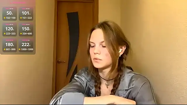 Snapshot of AudreyHammond chatting on 13, 9, 2025 AudreyHammond online show from 13, 9, 2025