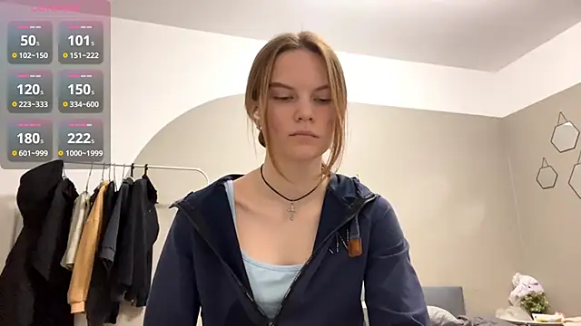 Snapshot of AudreyHammond chatting on 4, 10, 2025 AudreyHammond online show from 4, 10, 2025