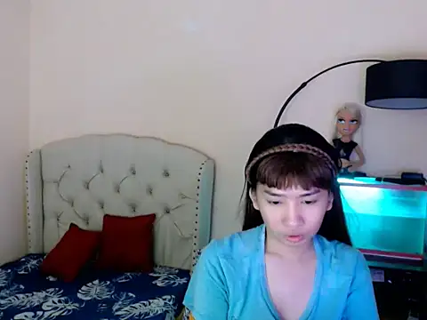 ShantalFoxxy  online show from 15, 3, 2026