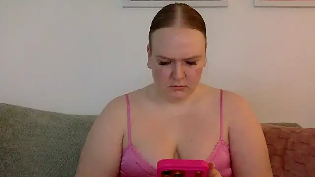 Snapshot of gracelovesxx chatting on 17, 4, 2026 gracelovesxx online show from 17, 4, 2026