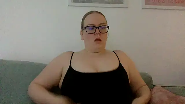 Snapshot of gracelovesxx chatting on 13, 5, 2026 gracelovesxx online show from 13, 5, 2026