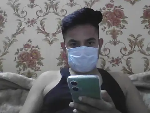 Snapshot of NIVAN_7251 chatting on 14, 11, 2025 NIVAN 7251 online show from 14, 11, 2025