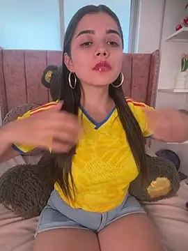 salomecute21 online show from 7, 7, 2026