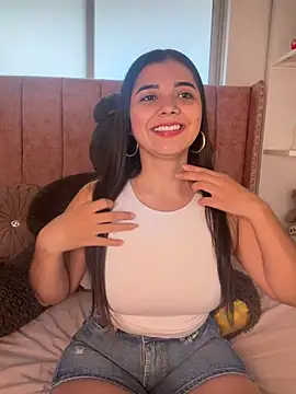 salomecute21 online show from 8, 7, 2026