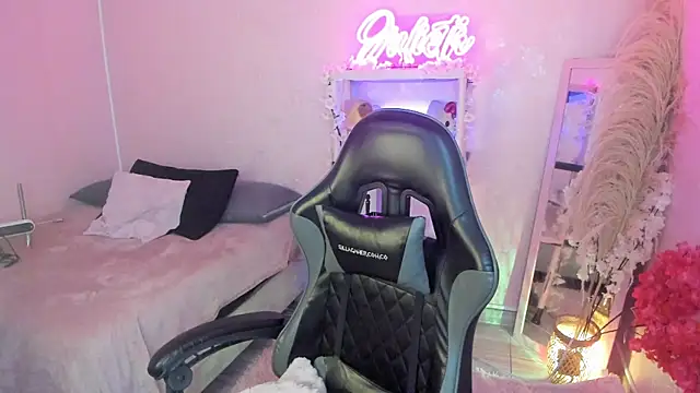 JuliethMoss online show from 17, 4, 2026