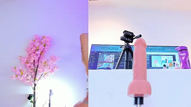 Snapshot of maily_zanss chatting on 10, 1, 2026 maily zanss online show from 10, 1, 2026