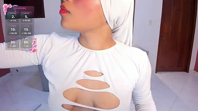 Snapshot of kayla_hasab chatting on 13, 9, 2025 kayla hasab online show from 13, 9, 2025
