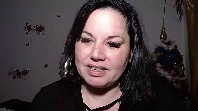 andreea2011 online show from 6, 10, 2025