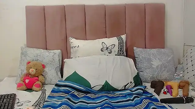 RoundaAssx22 online show from 3, 2, 2026