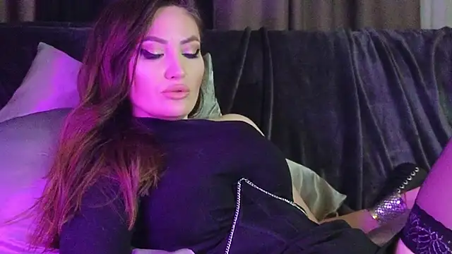 Snapshot of AliceJameson chatting on 16, 2, 2025 AliceJameson online show from 16, 2, 2025