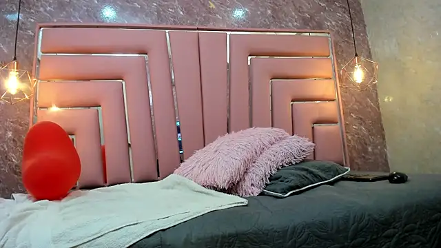 ALYANNA HOT  online show from 15, 2, 2026