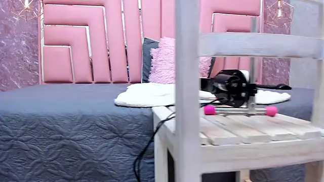 ALYANNA HOT  online show from 21, 2, 2026