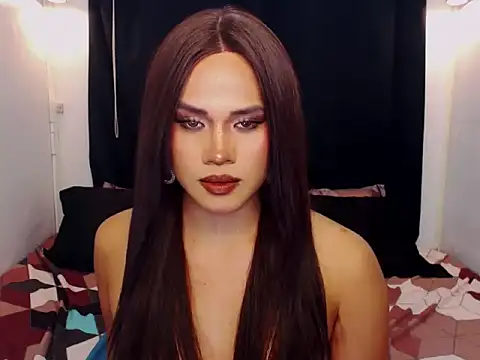 YllanaAltheaXxX online show from 13, 1, 2026