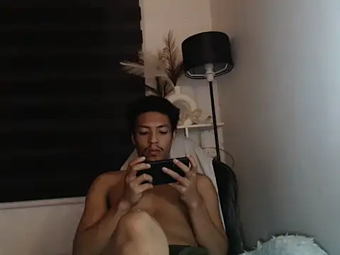 Snapshot of Asian_gregor chatting on 3, 10, 2025 Asian gregor online show from 3, 10, 2025