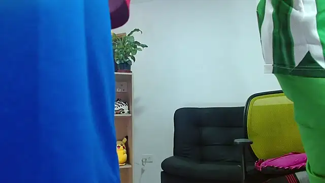 skinny23cm online show from 10, 11, 2025