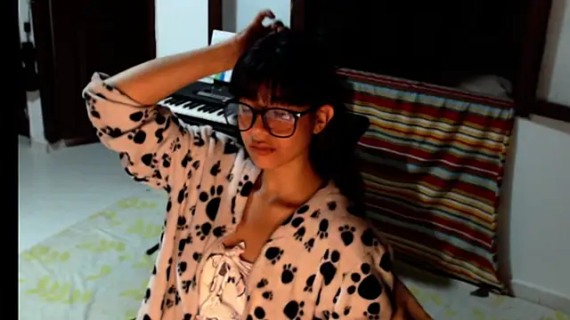 Snapshot of meganmiauu chatting on 26, 6, 2026 meganmiauu online show from 26, 6, 2026