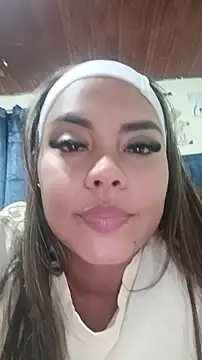 Snapshot of EmilyDuran_ chatting on 14, 7, 2026 EmilyDuran online show from 14, 7, 2026