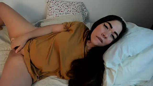 Snapshot of Brianna_Angelina chatting on 16, 2, 2025 Brianna Angelina online show from 16, 2, 2025