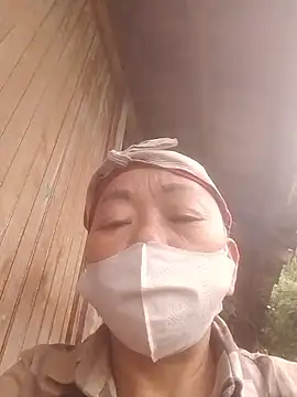 VangLe73 online show from 31, 10, 2025