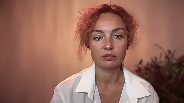 Reddgiirl online show from 18, 10, 2025