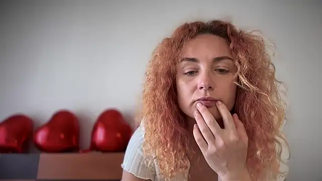 Reddgiirl online show from 22, 3, 2026