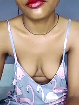 Mona Lucky online show from 28, 4, 2026