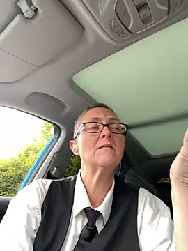 Curvy-Jinx online show from 26, 9, 2025