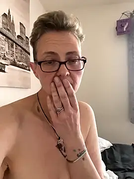 Curvy-Jinx online show from 9, 1, 2026