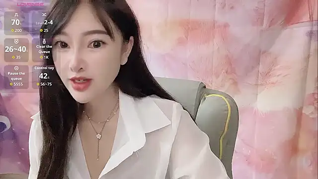 Snapshot of Crush-7ii chatting on 6, 11, 2025 Crush-7ii online show from 6, 11, 2025