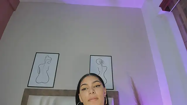 Snapshot of LunaAspen_ chatting on 12, 9, 2025 LunaAspen online show from 12, 9, 2025