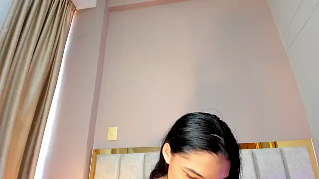 Snapshot of LunaAspen_ chatting on 25, 10, 2025 LunaAspen online show from 25, 10, 2025