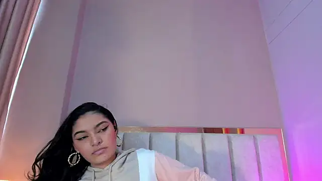 Snapshot of LunaAspen_ chatting on 13, 1, 2026 LunaAspen online show from 13, 1, 2026