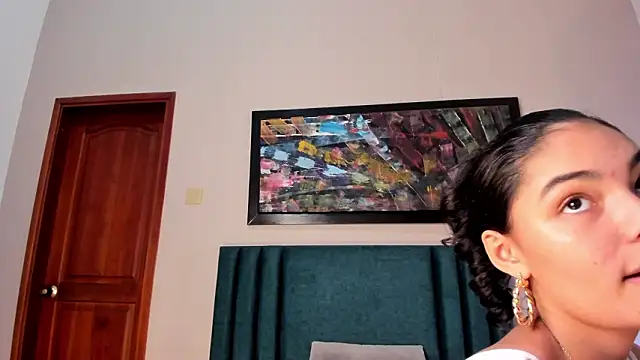 Snapshot of LunaAspen_ chatting on 2, 2, 2026 LunaAspen online show from 2, 2, 2026