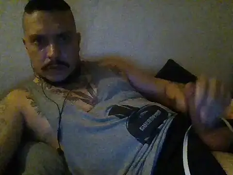 Snapshot of Gioonel chatting on 8, 4, 2026 Gioonel online show from 8, 4, 2026