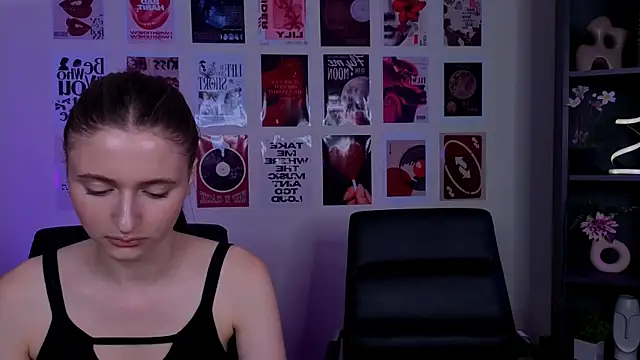 Snapshot of nekky_mouse chatting on 18, 7, 2026 nekky mouse online show from 18, 7, 2026