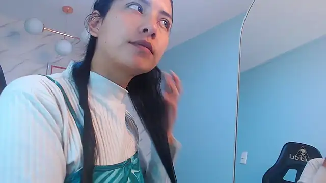 victoria hernandez t  online show from 31, 3, 2026