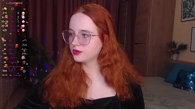 LunaSweet18 online show from 11, 10, 2025