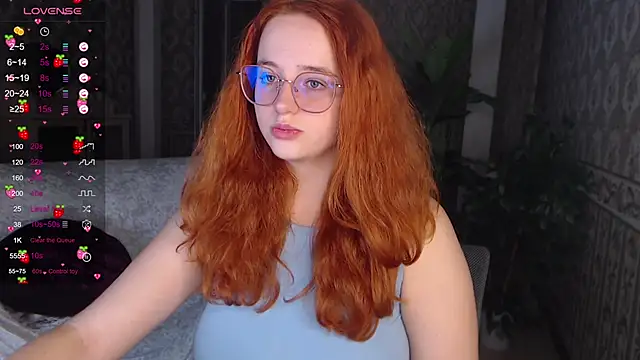 LunaSweet18 online show from 15, 10, 2025
