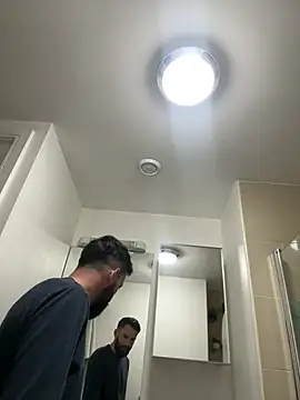 Snapshot of Michel_huge chatting on 25, 3, 2026 Michel huge online show from 25, 3, 2026