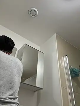 Snapshot of Michel_huge chatting on 1, 4, 2026 Michel huge online show from 1, 4, 2026