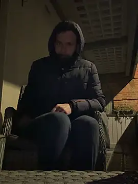 Snapshot of Michel_huge chatting on 14, 4, 2026 Michel huge online show from 14, 4, 2026