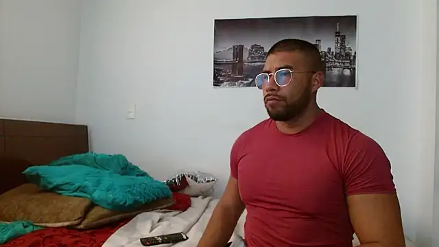 Snapshot of AntonyDAngelo25 chatting on 16, 10, 2025 AntonyDAngelo25 online show from 16, 10, 2025