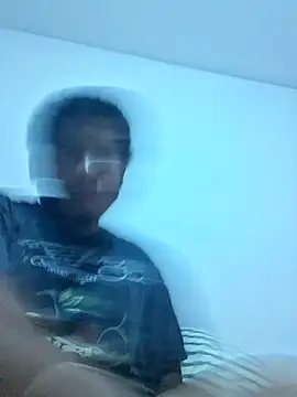 Snapshot of UsaGuy76 chatting on 4, 7, 2026 UsaGuy76 online show from 4, 7, 2026