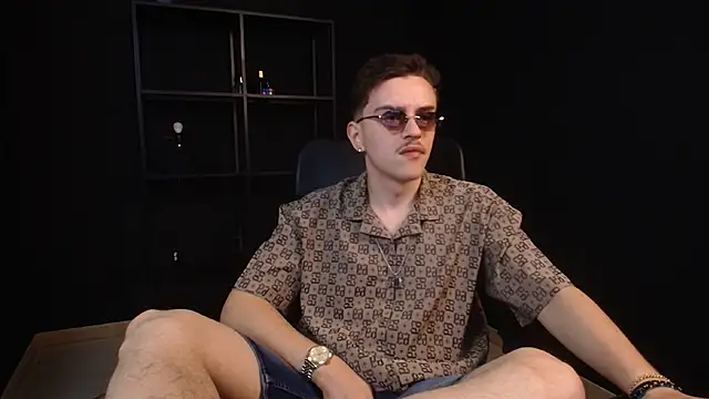 Snapshot of FelixStarkk chatting on 7, 7, 2026 FelixStarkk online show from 7, 7, 2026