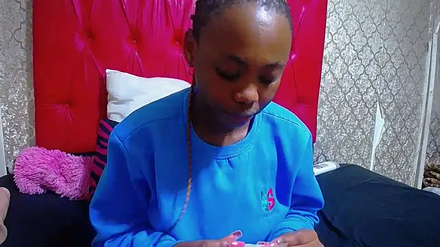 ItsMsBankss02 online show from 7, 11, 2025